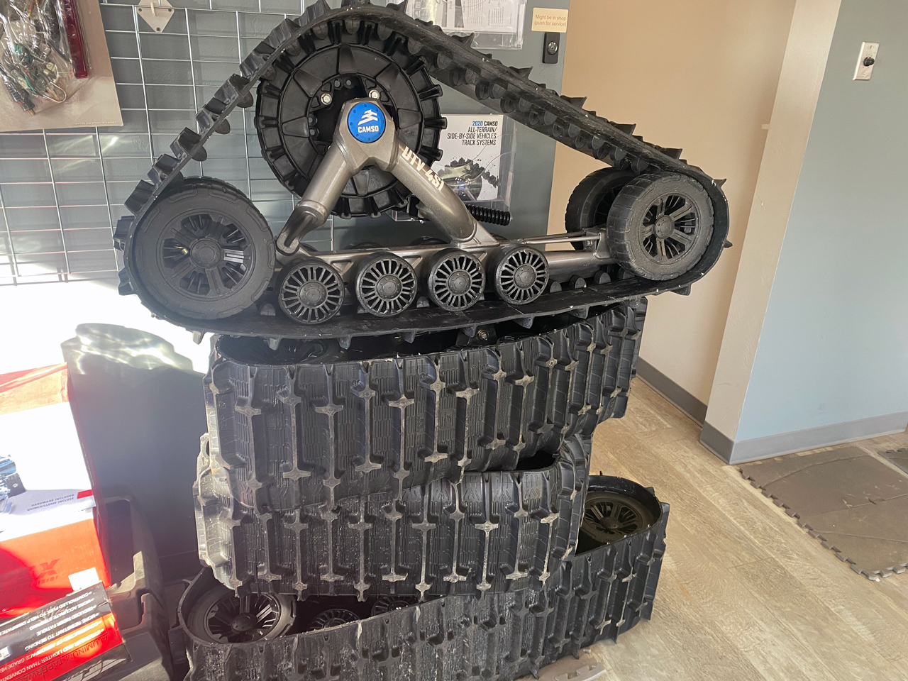 Like New / Show Room Camso 4S1 UTV Tracks